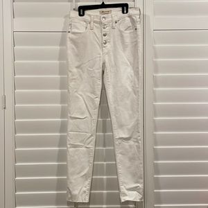 White mid rise skinny jeans by Madewell